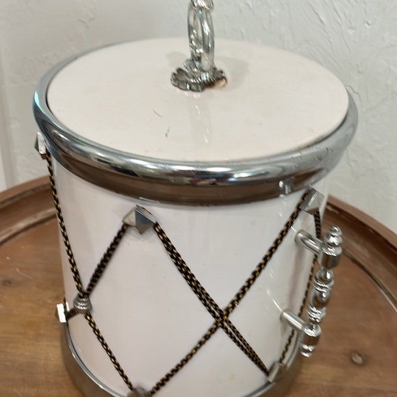 Vintage drum ice bucket. - Picture 2 of 5
